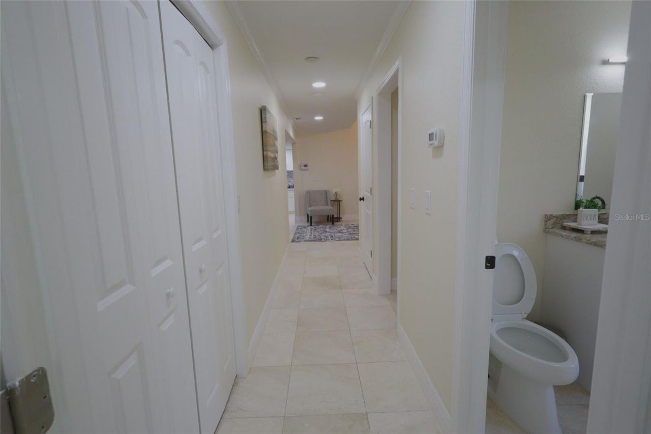 6151 Silver Oaks Drive, Zephyrhills, FL 33542 Photo