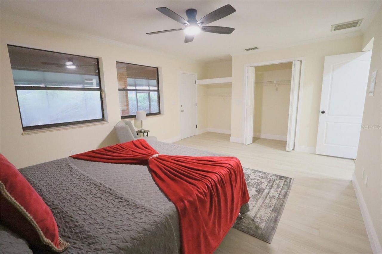 6151 Silver Oaks Drive, Zephyrhills, FL 33542 Photo