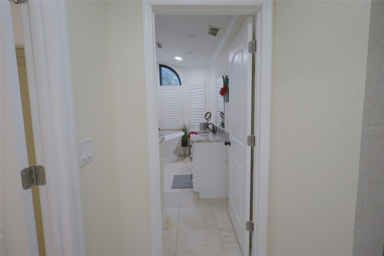 6151 Silver Oaks Drive, Zephyrhills, FL 33542 Photo