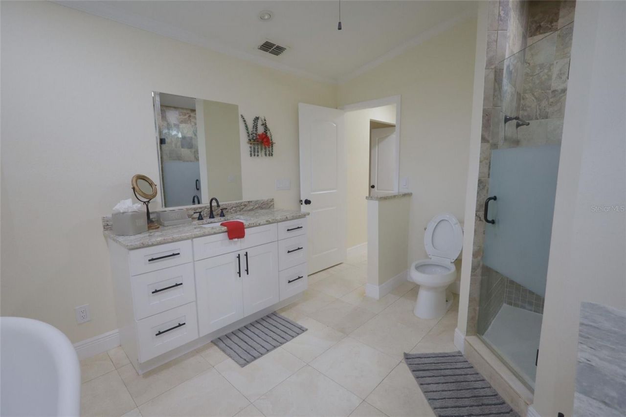 6151 Silver Oaks Drive, Zephyrhills, FL 33542 Photo