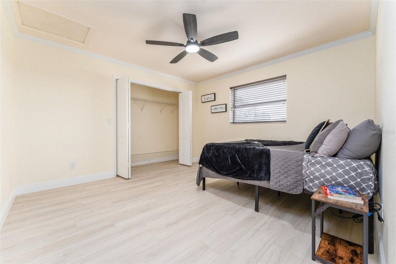 6151 Silver Oaks Drive, Zephyrhills, FL 33542 Photo