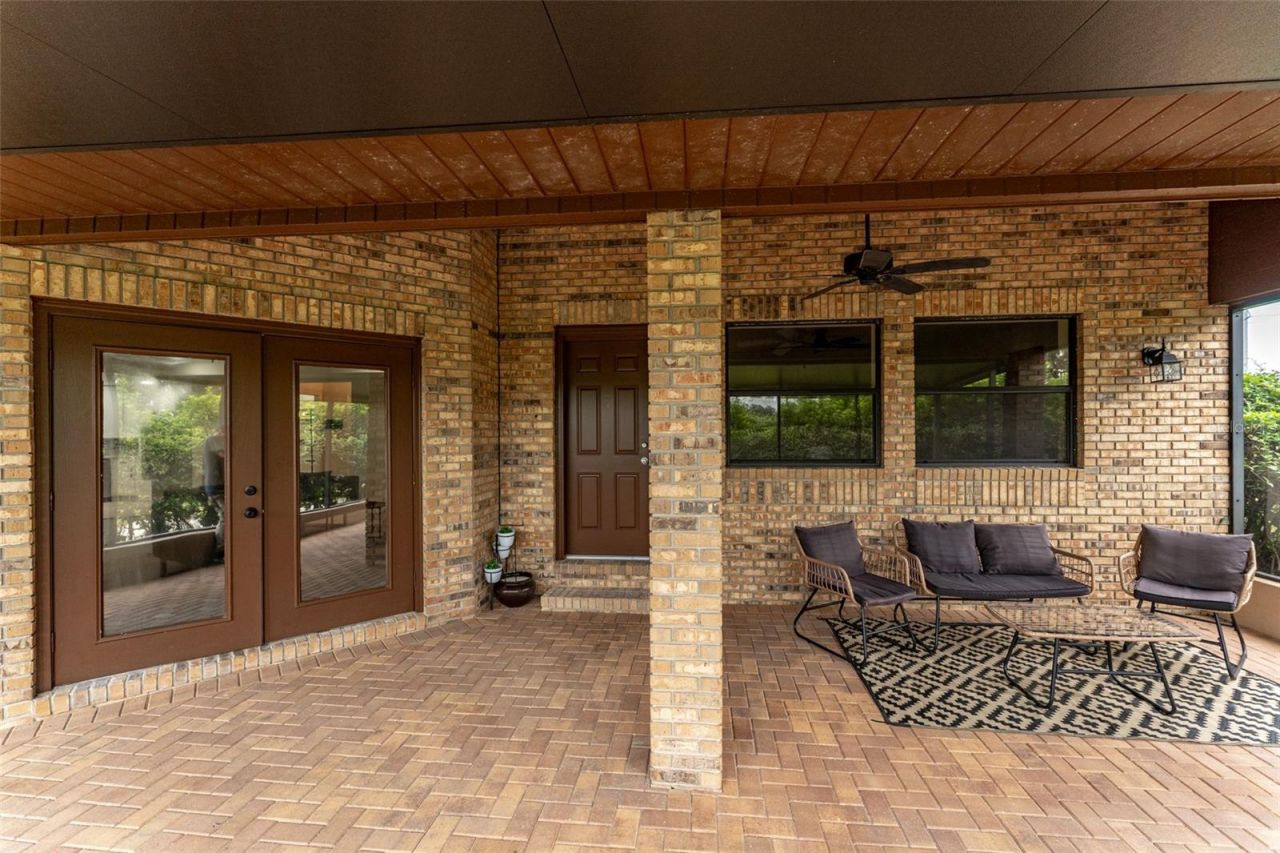 6151 Silver Oaks Drive, Zephyrhills, FL 33542 Photo