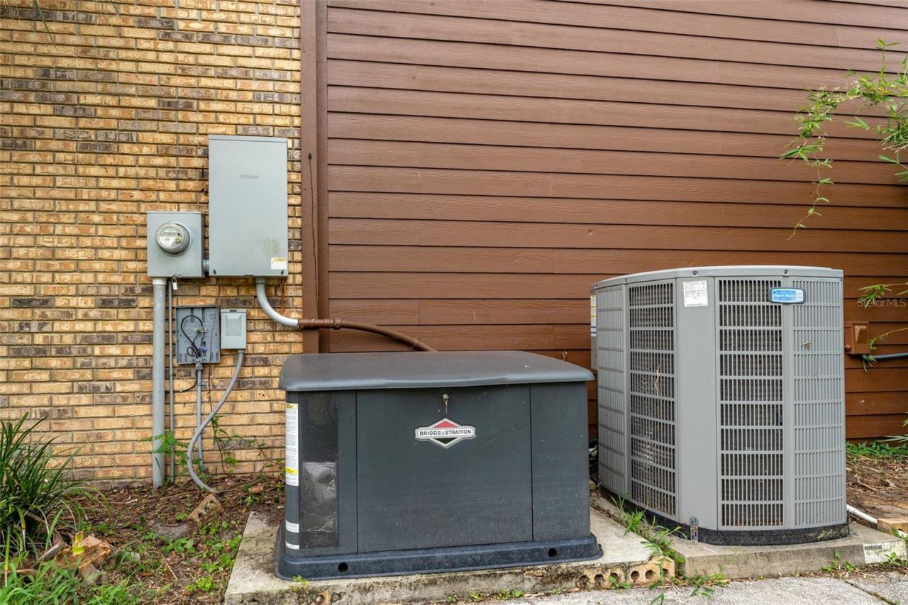 6151 Silver Oaks Drive, Zephyrhills, FL 33542 Photo