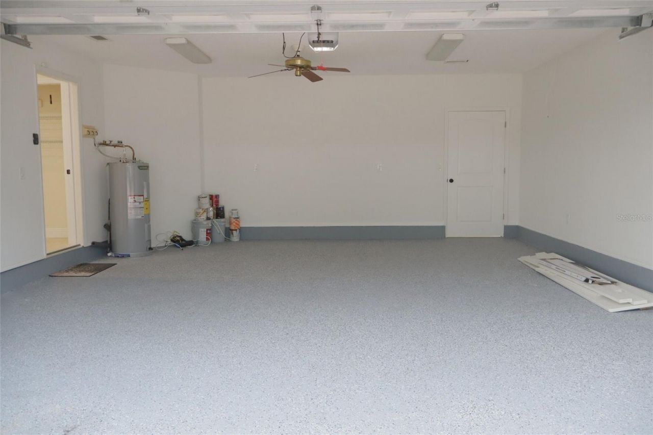 6151 Silver Oaks Drive, Zephyrhills, FL 33542 Photo