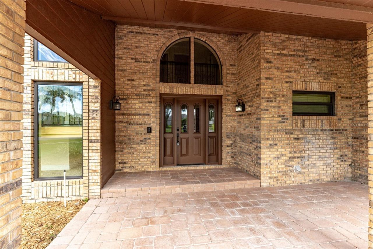 6151 Silver Oaks Drive, Zephyrhills, FL 33542 Photo