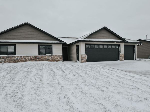 311 11th Street N, Goodhue, MN 55027