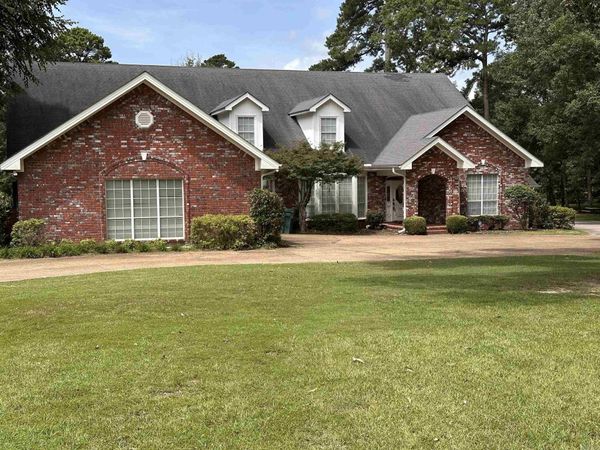 9 Chinquepin Drive, Magnolia, AR 71753