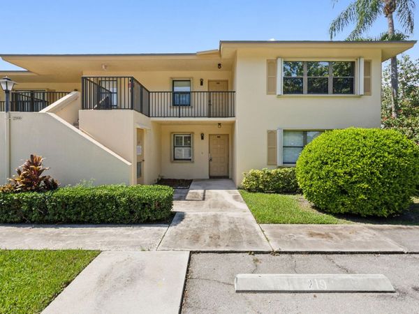 2900 SW 22nd Circle, Unit 221f, Delray Beach, FL 33445