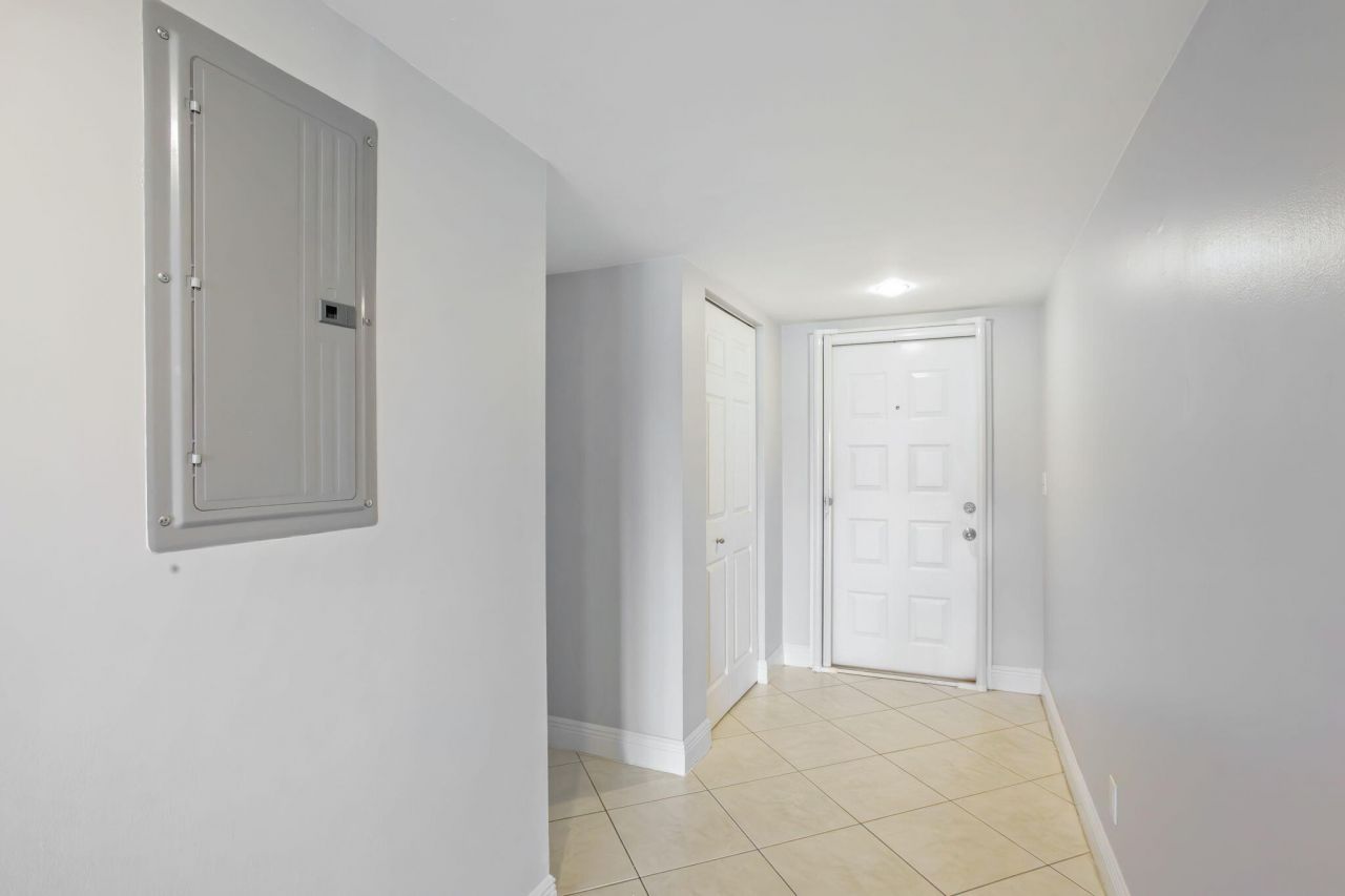 2900 SW 22nd Circle, Unit 221f, Delray Beach, FL 33445 Photo