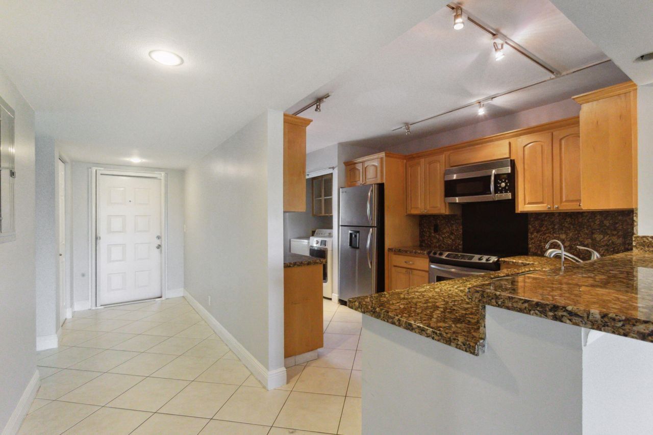 2900 SW 22nd Circle, Unit 221f, Delray Beach, FL 33445 Photo