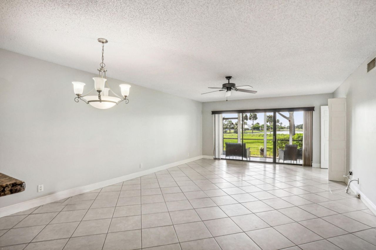 2900 SW 22nd Circle, Unit 221f, Delray Beach, FL 33445 Photo