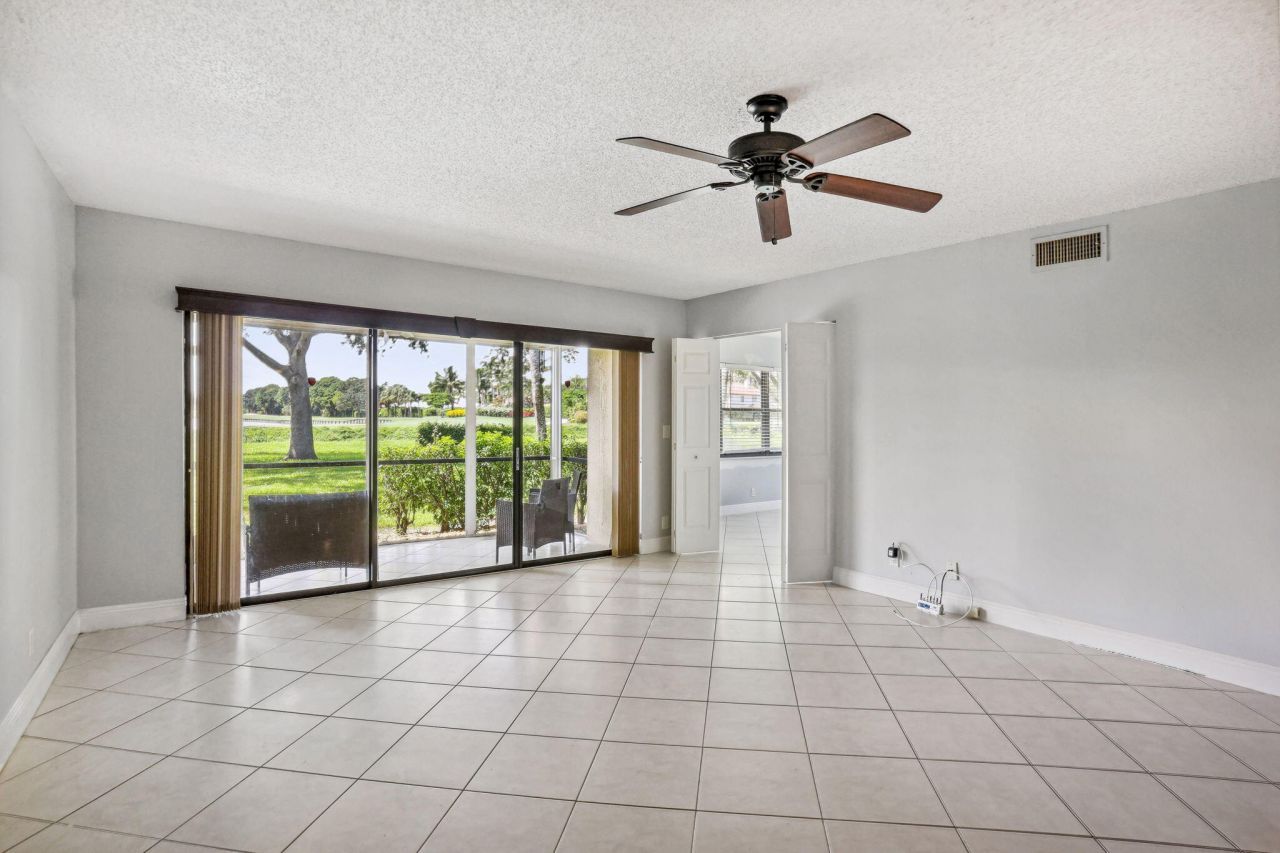 2900 SW 22nd Circle, Unit 221f, Delray Beach, FL 33445 Photo