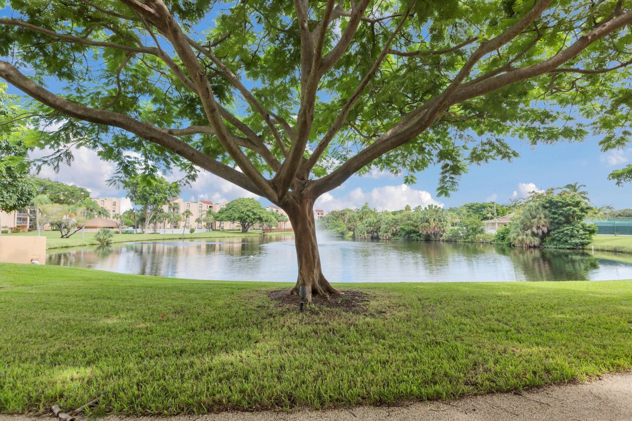 955 Dotterel 2104 Road, Unit 2104, Delray Beach, FL 33444 Photo