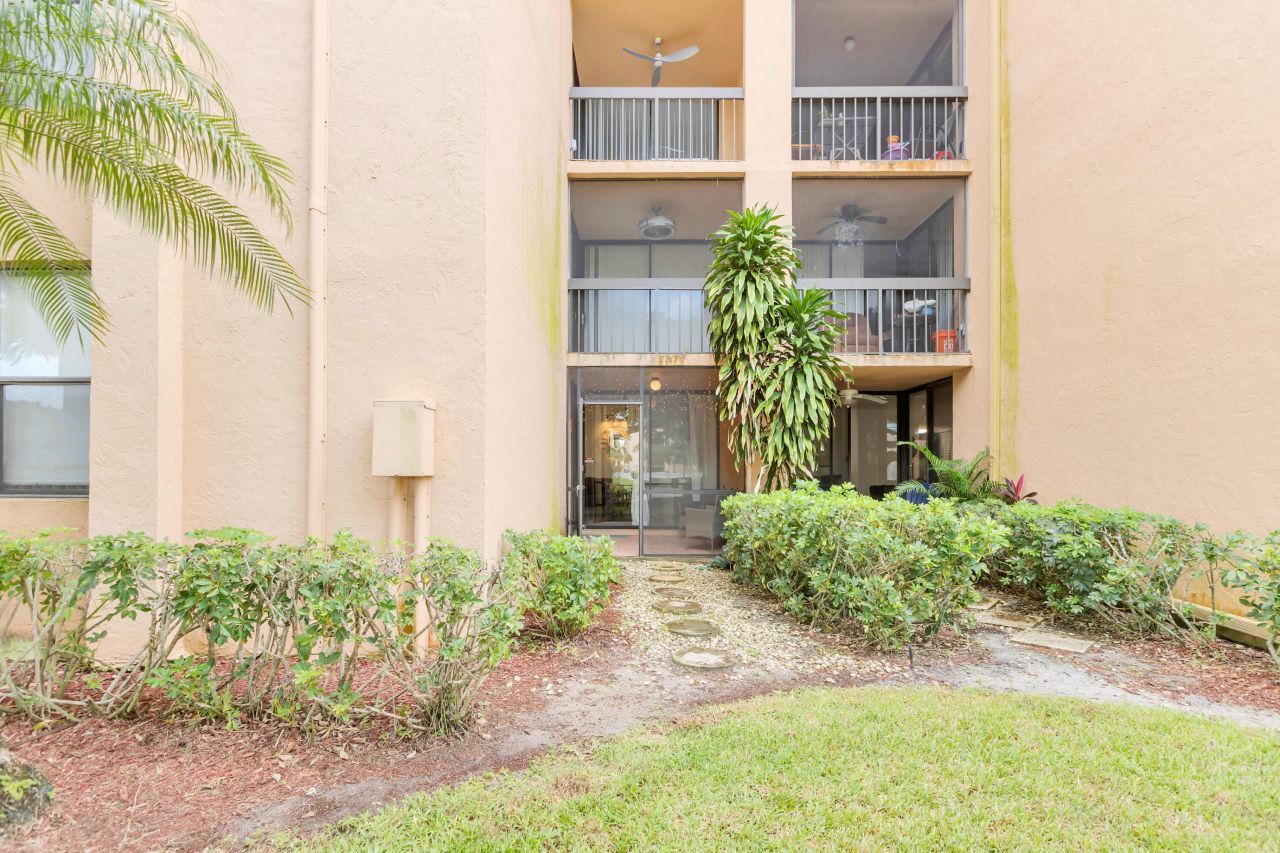 955 Dotterel 2104 Road, Unit 2104, Delray Beach, FL 33444 Photo