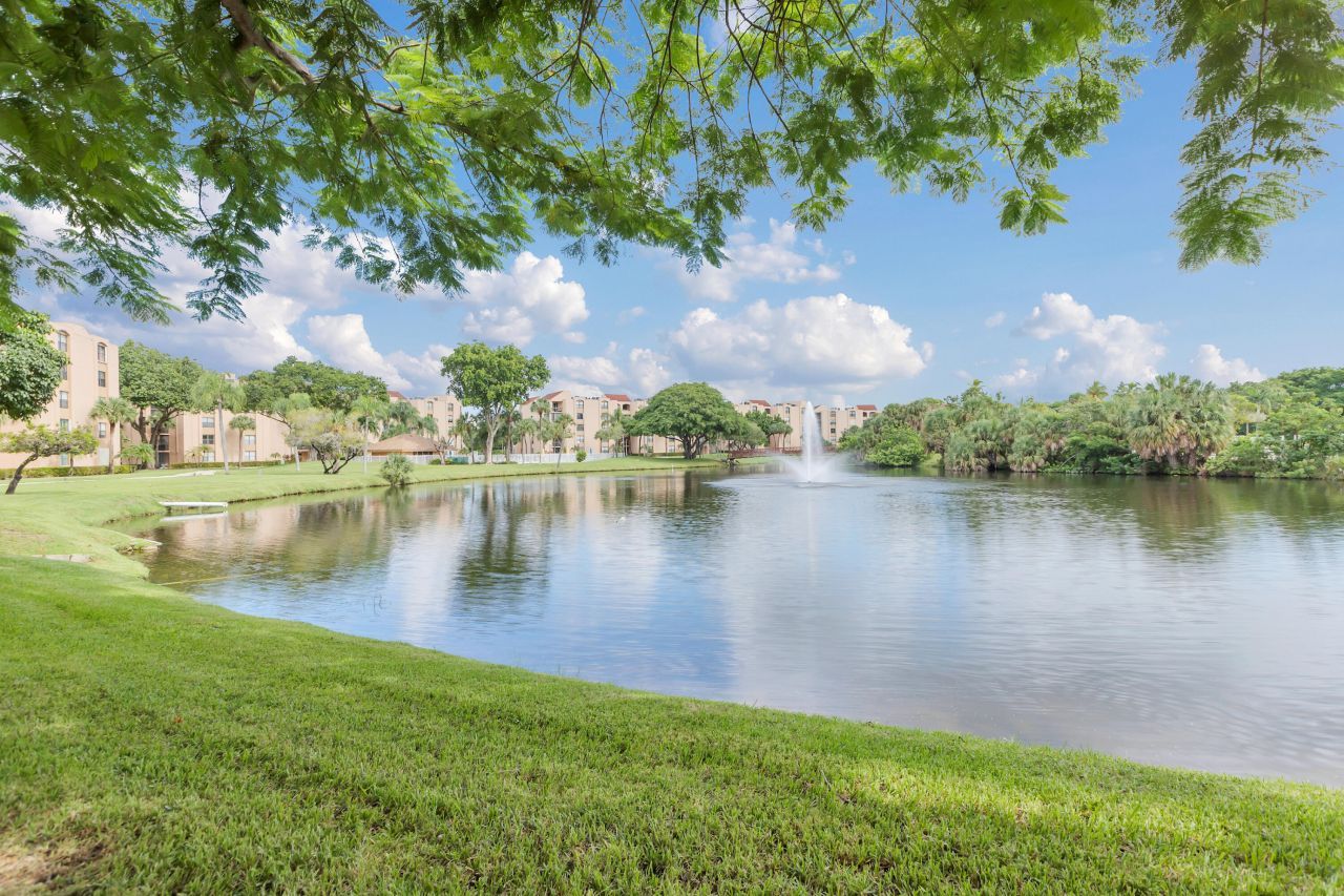 955 Dotterel 2104 Road, Unit 2104, Delray Beach, FL 33444 Photo