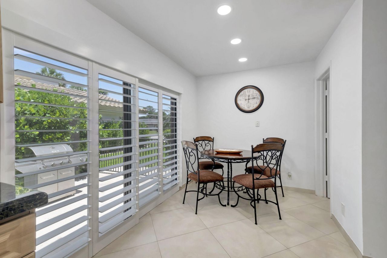902 Foxpointe Circle, Delray Beach, FL 33445 Photo