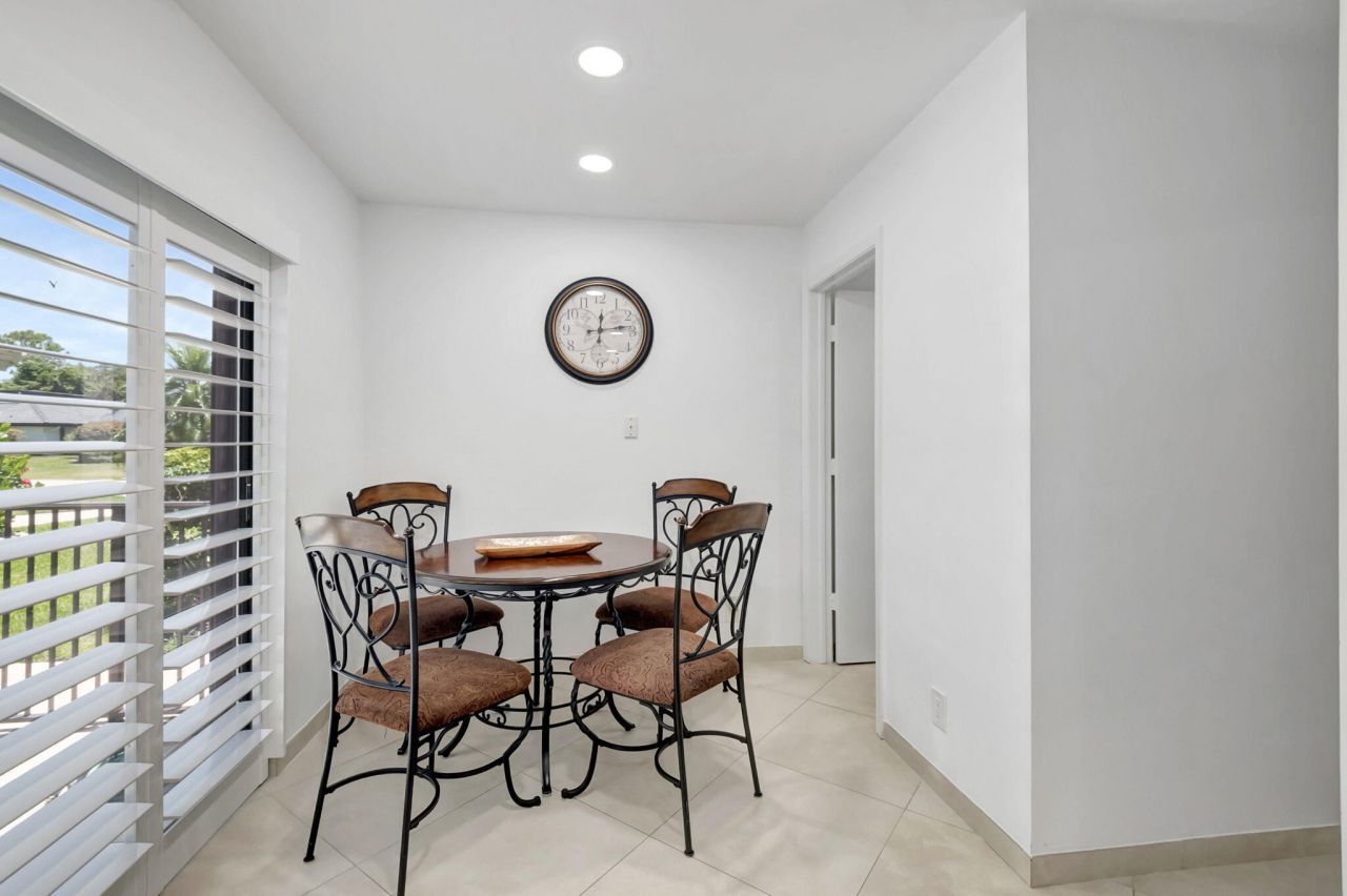 902 Foxpointe Circle, Delray Beach, FL 33445 Photo