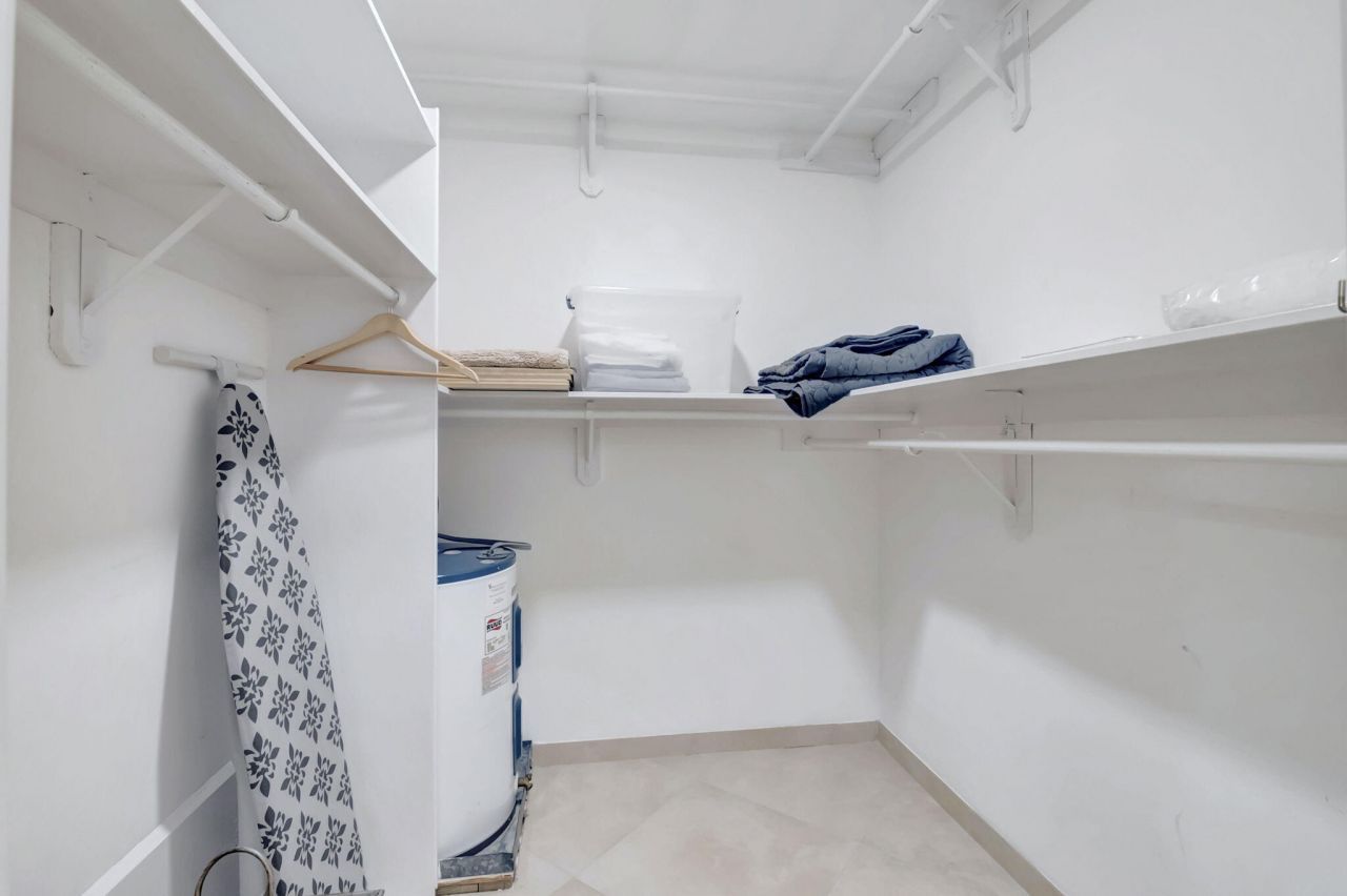 902 Foxpointe Circle, Delray Beach, FL 33445 Photo