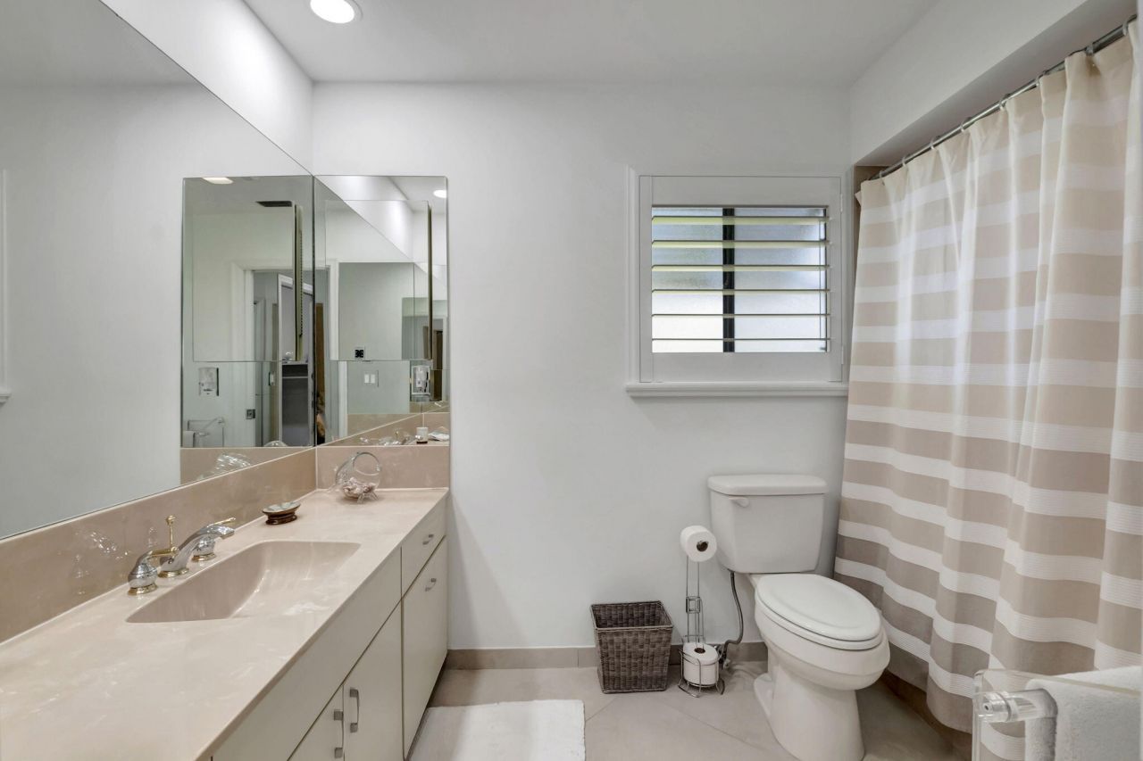 902 Foxpointe Circle, Delray Beach, FL 33445 Photo