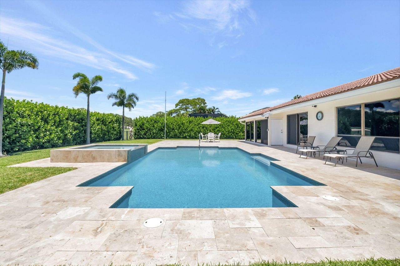902 Foxpointe Circle, Delray Beach, FL 33445 Photo