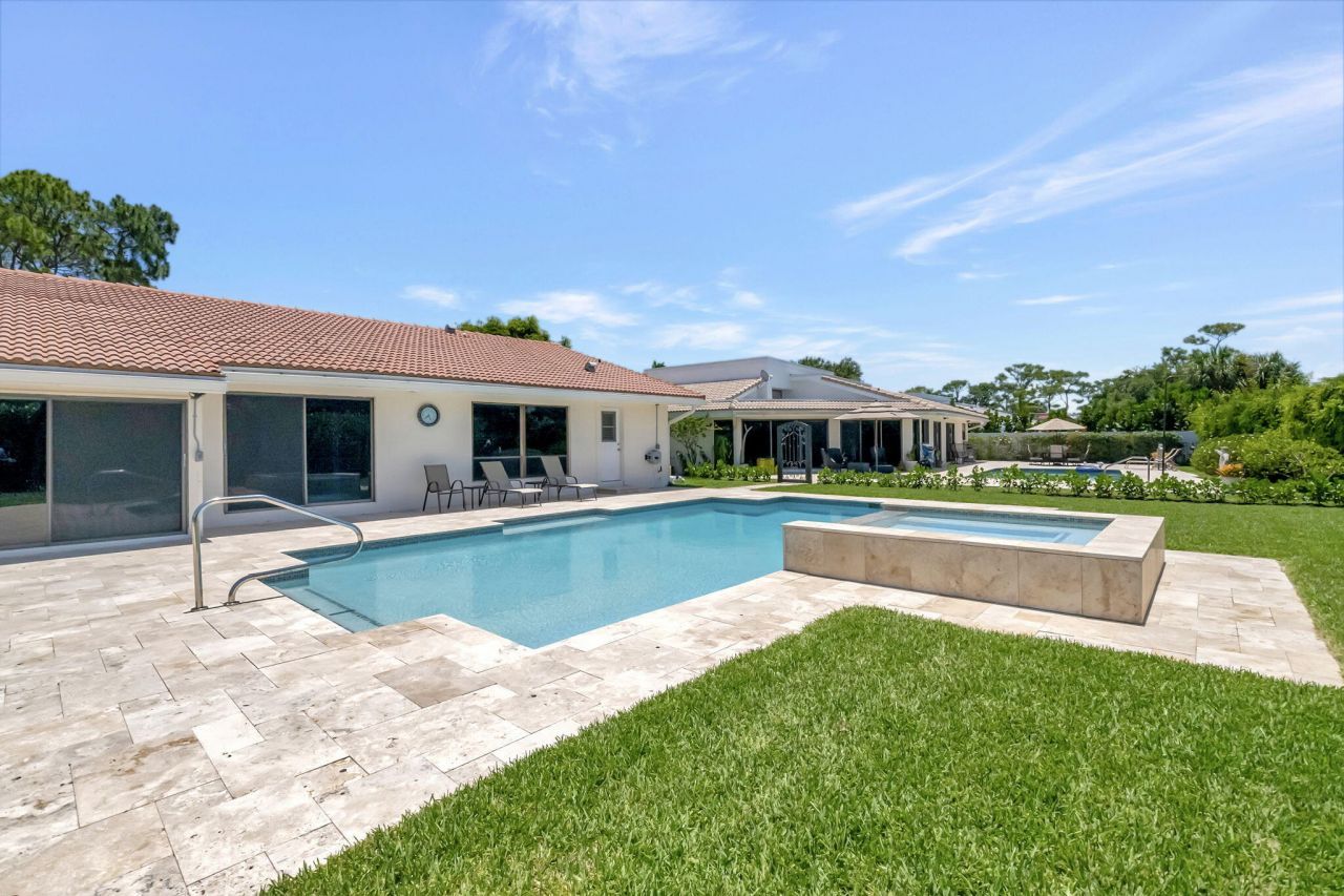 902 Foxpointe Circle, Delray Beach, FL 33445 Photo