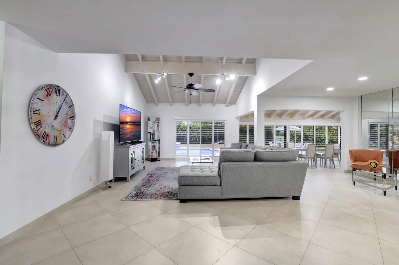 902 Foxpointe Circle, Delray Beach, FL 33445 Photo