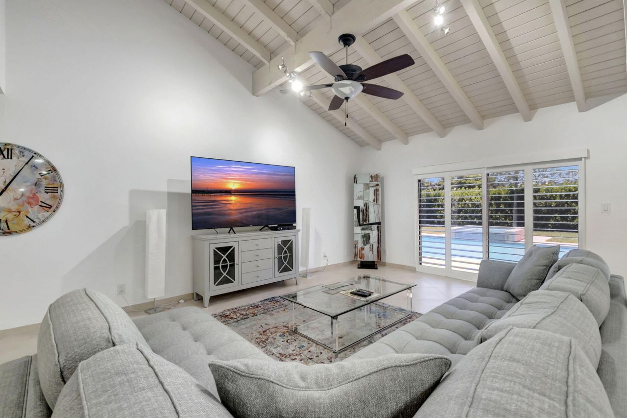 902 Foxpointe Circle, Delray Beach, FL 33445 Photo