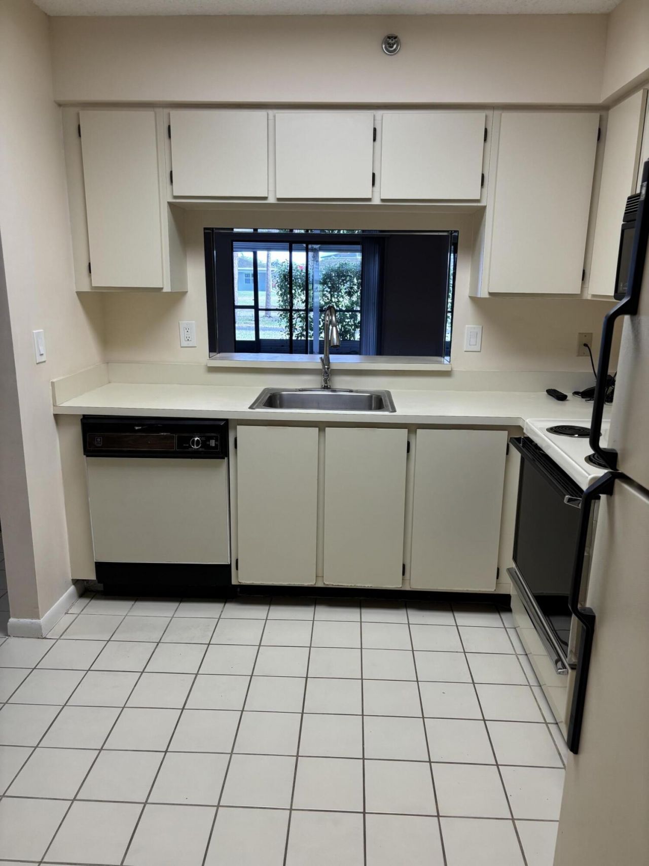 7260 Kinghurst Drive, Unit 107, Delray Beach, FL 33446 Photo