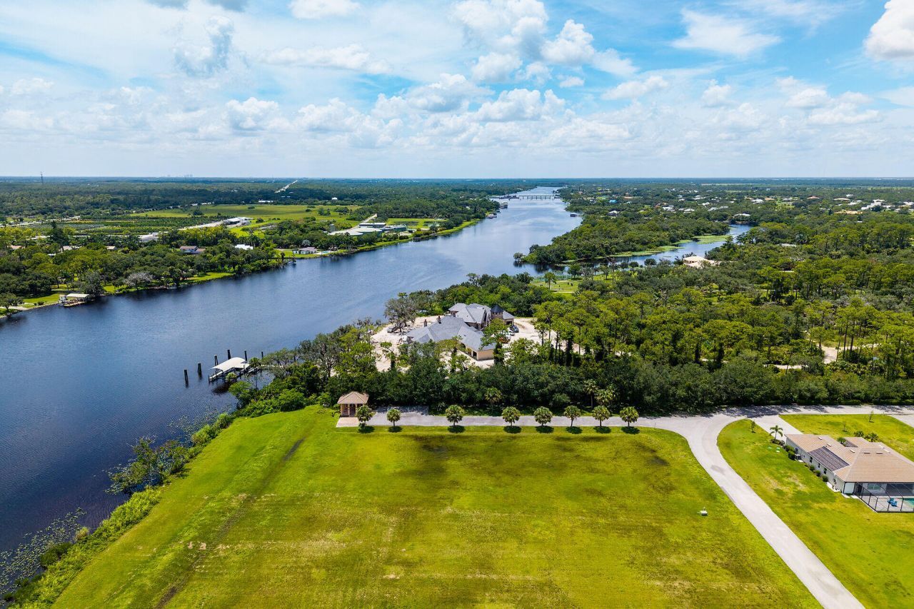 17190 Serengeti Circle, Alva, FL 33920 Photo