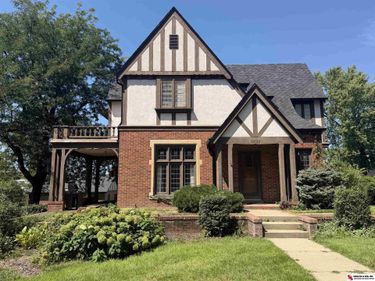 1021 E Street, Fairbury, NE 68352