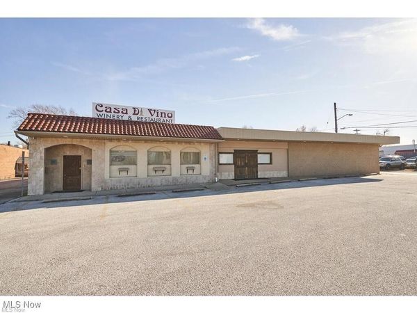 28926 Euclid Avenue, Wickliffe, OH 44092