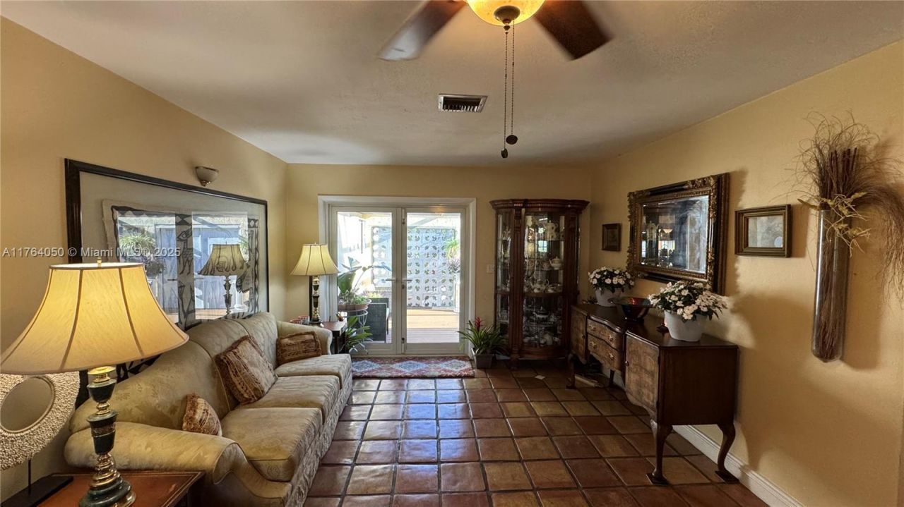 8720 SW 192nd Ter, Cutler Bay, FL 33157 Photo