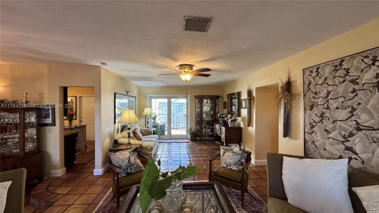 8720 SW 192nd Ter, Cutler Bay, FL 33157 Photo