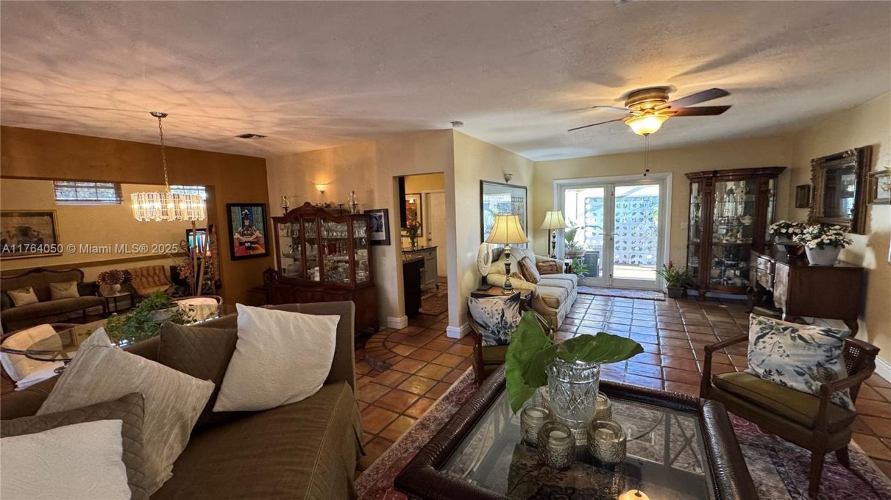 8720 SW 192nd Ter, Cutler Bay, FL 33157 Photo