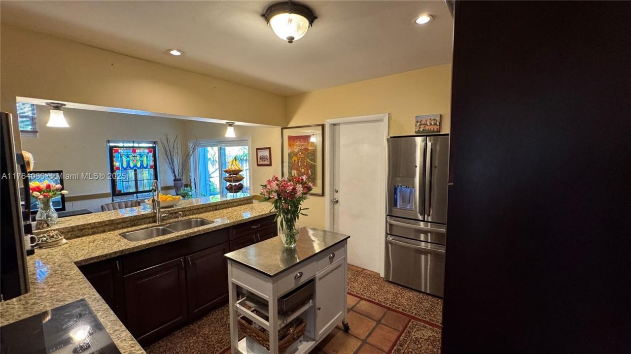 8720 SW 192nd Ter, Cutler Bay, FL 33157 Photo