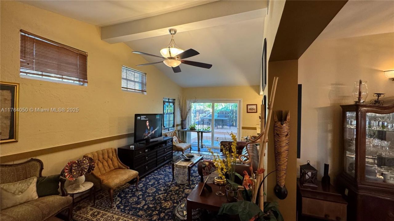 8720 SW 192nd Ter, Cutler Bay, FL 33157 Photo