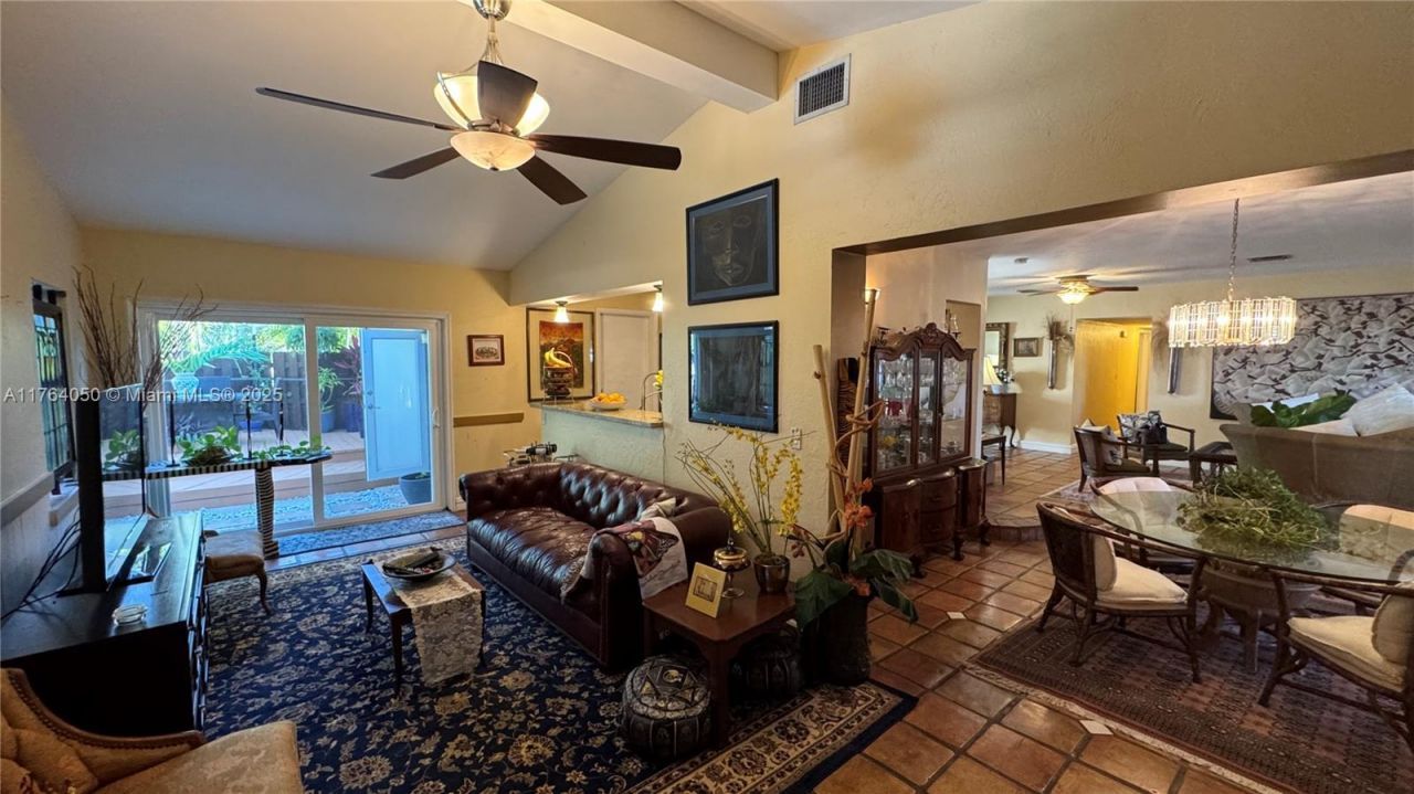 8720 SW 192nd Ter, Cutler Bay, FL 33157 Photo