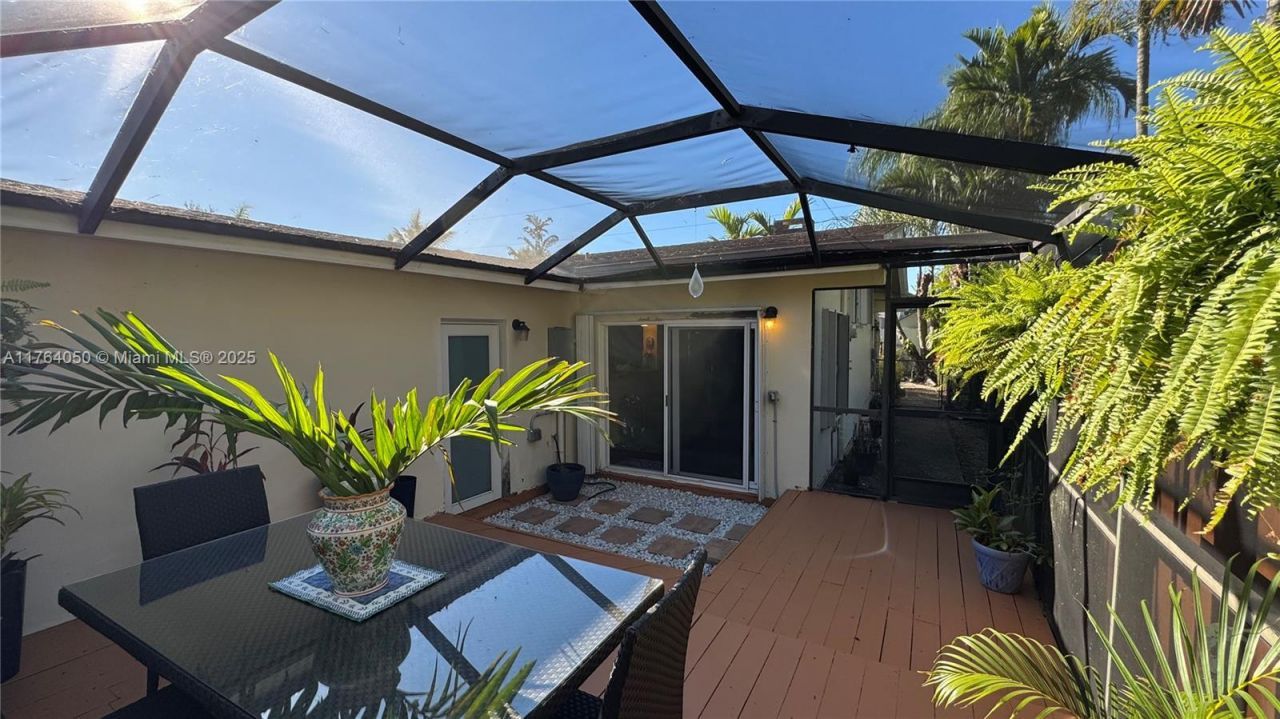 8720 SW 192nd Ter, Cutler Bay, FL 33157 Photo