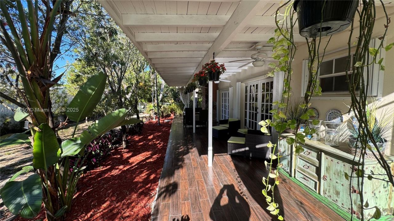 8720 SW 192nd Ter, Cutler Bay, FL 33157 Photo