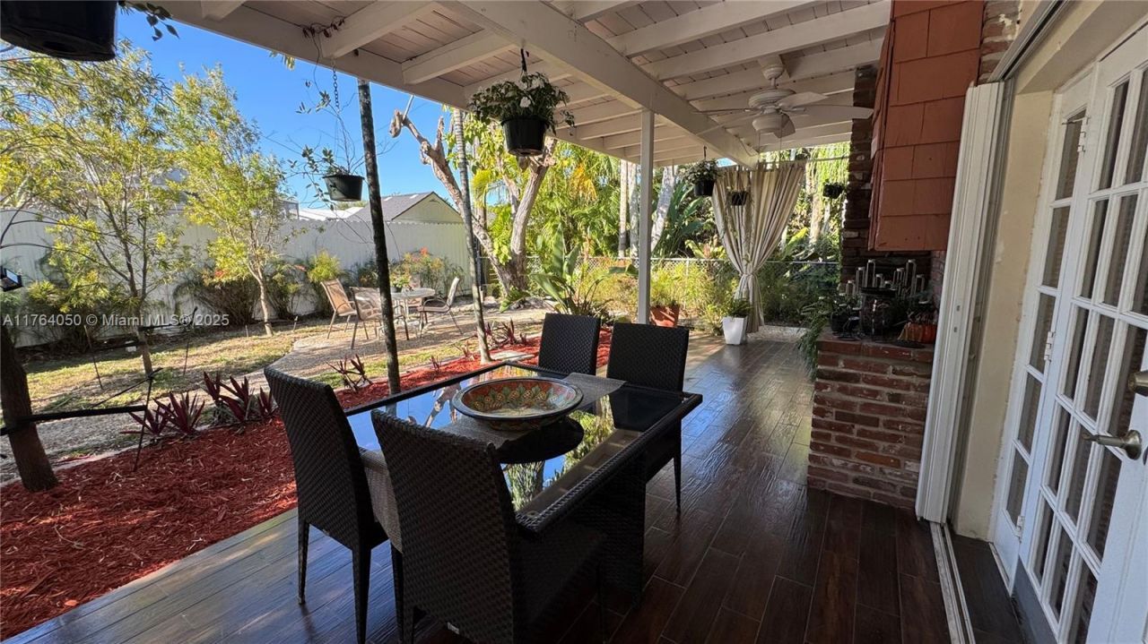 8720 SW 192nd Ter, Cutler Bay, FL 33157 Photo