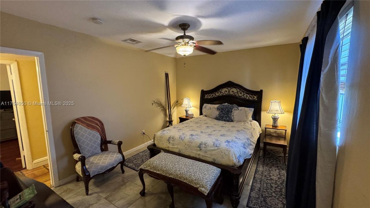 8720 SW 192nd Ter, Cutler Bay, FL 33157 Photo