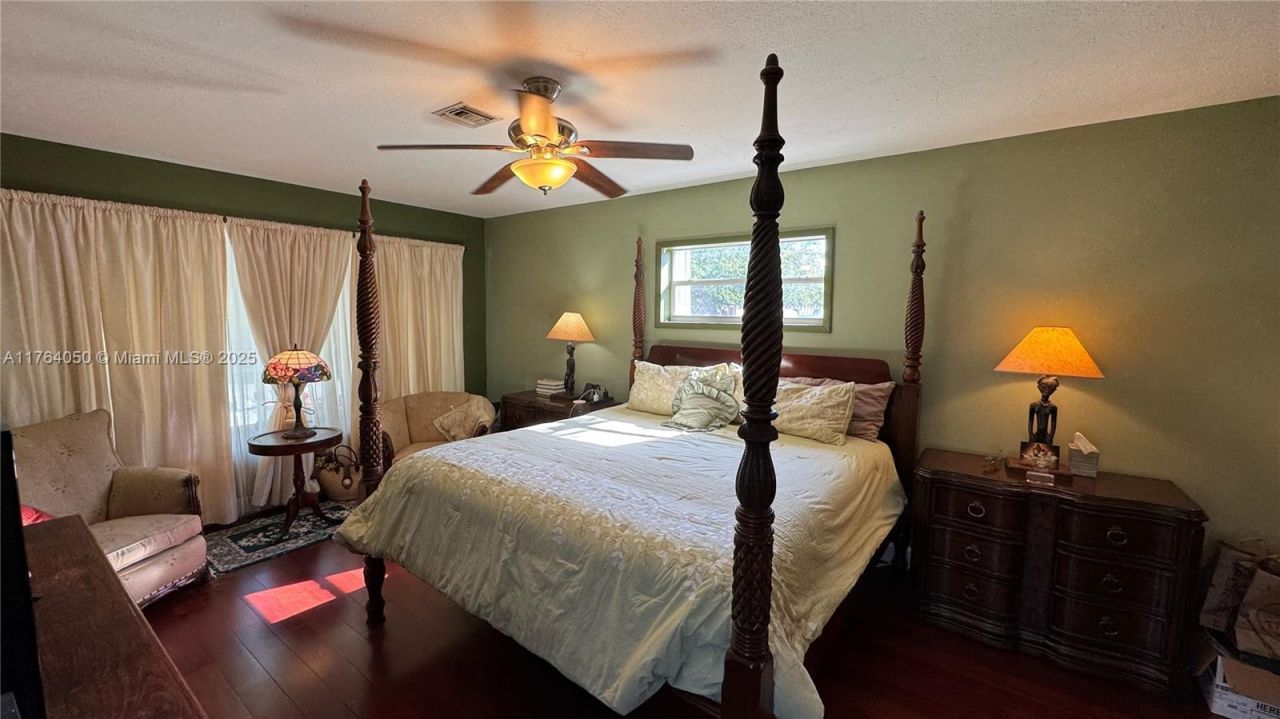 8720 SW 192nd Ter, Cutler Bay, FL 33157 Photo