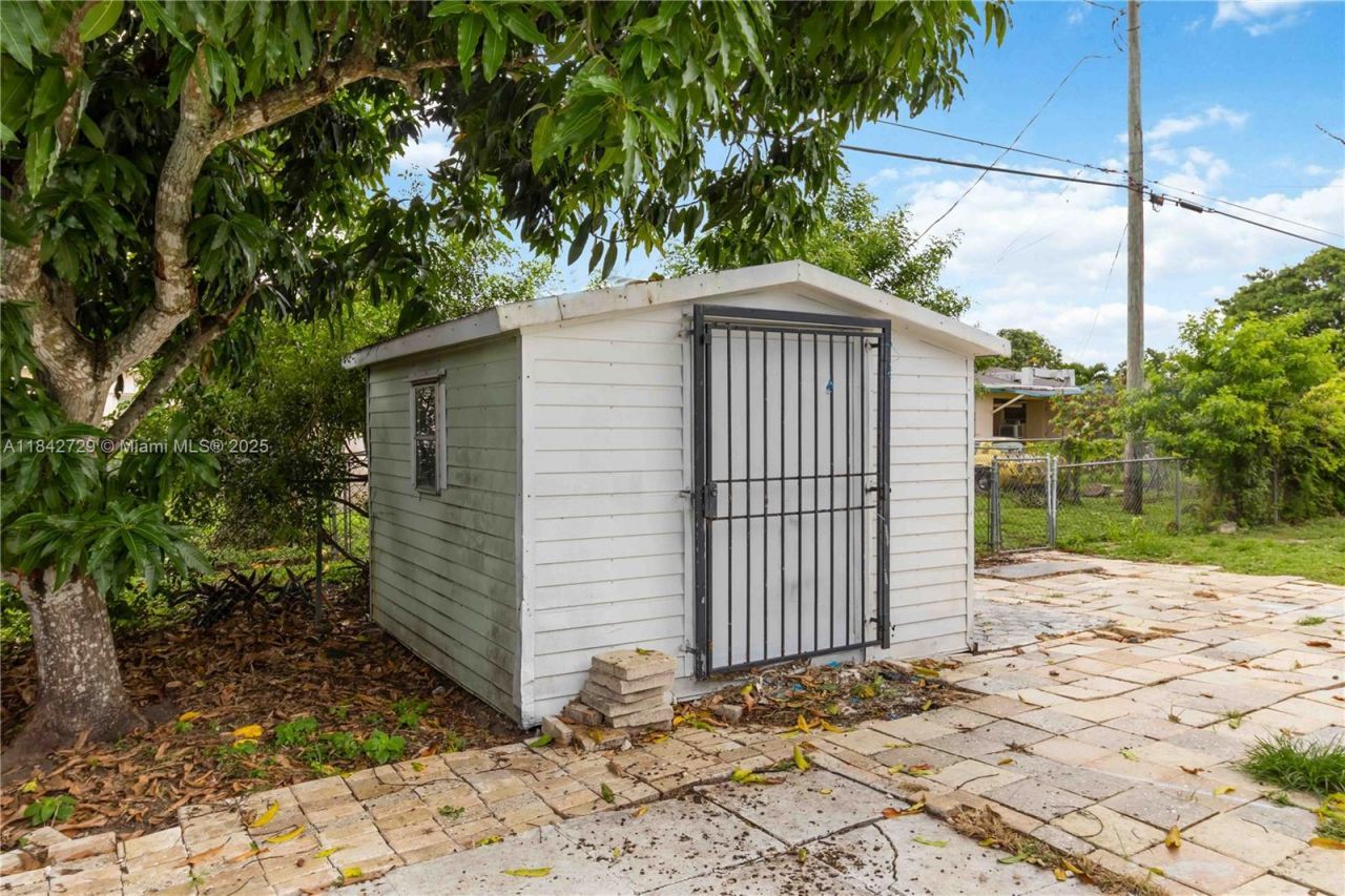 14520 Fillmore St, Miami, FL 33176 Photo