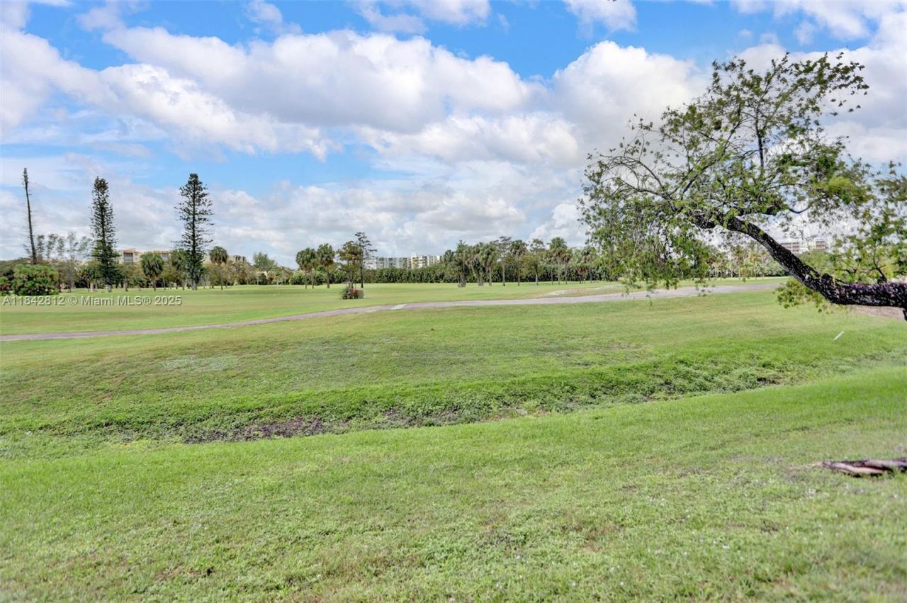 6361 N Falls Cir Dr, Unit 209, Lauderhill, FL 33319 Photo