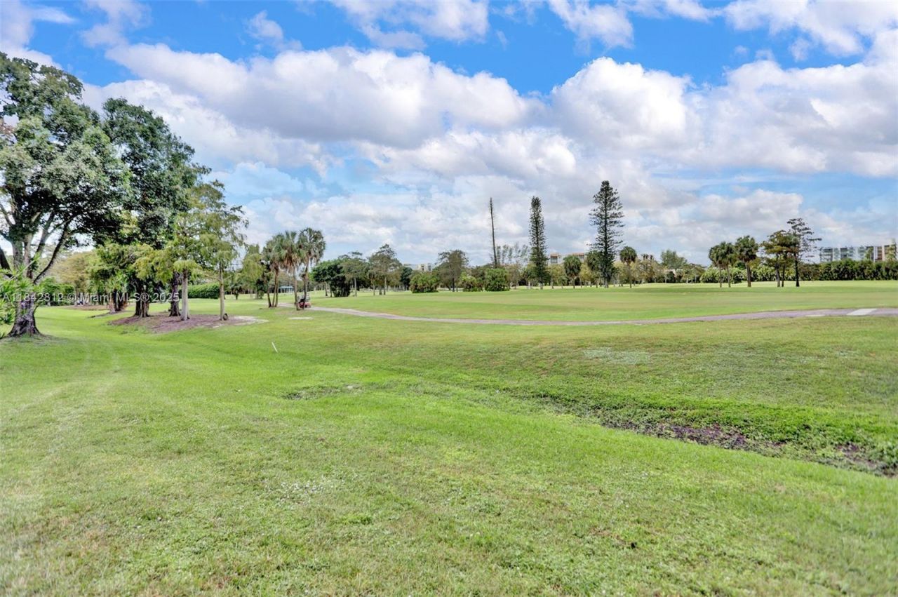 6361 N Falls Cir Dr, Unit 209, Lauderhill, FL 33319 Photo