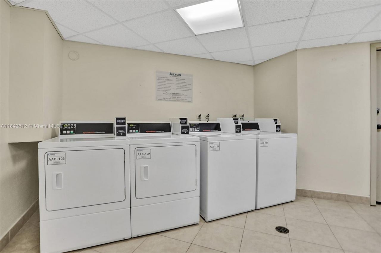 6361 N Falls Cir Dr, Unit 209, Lauderhill, FL 33319 Photo