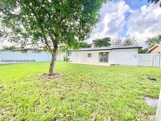 6521 NW 21st St, Sunrise, FL 33313 Photo