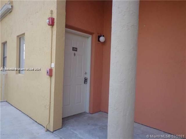 5200 NW 31st Ave, Unit 214, Fort Lauderdale, FL 33309 Photo