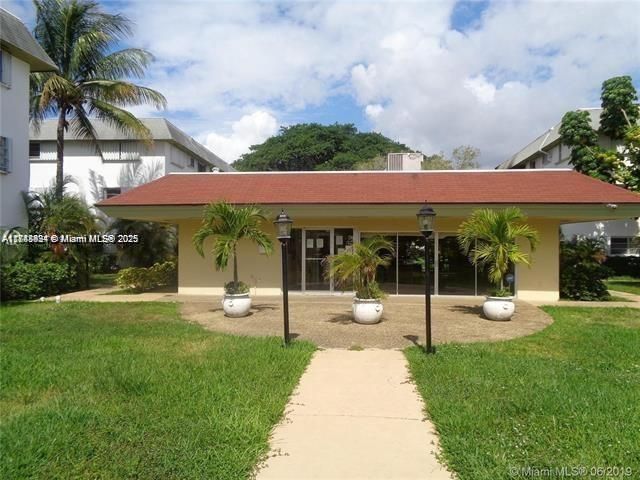 15225 NE 6th Ave, Unit B207, Miami, FL 33162 Photo