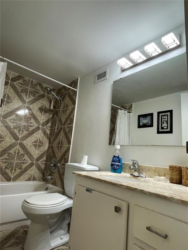 3725 S Ocean Dr, Unit 415, Hollywood, FL 33019 Photo